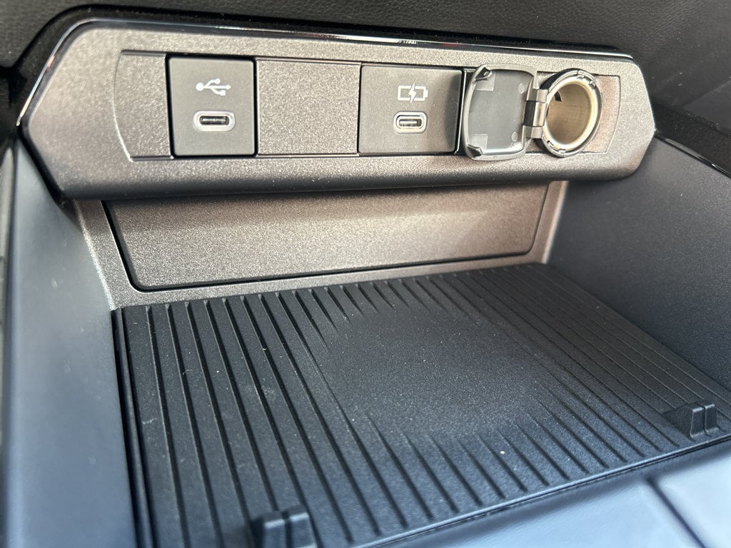 2026 Toyota Prius Plug-in Hybrid XSE Premium - Photo 9
