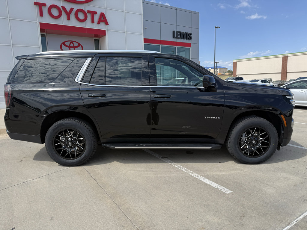 2025 Chevrolet Tahoe LT - Photo 8