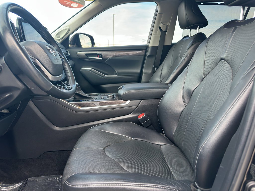 2022 Toyota Highlander Limited - Photo 13