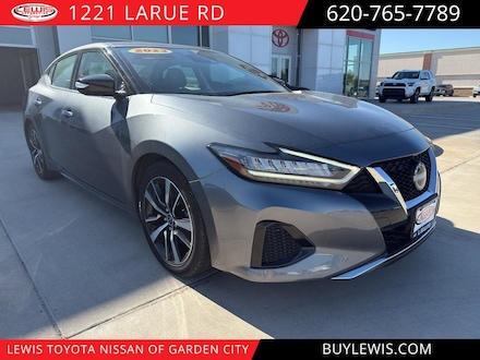 2023 Nissan Maxima SV Sedan