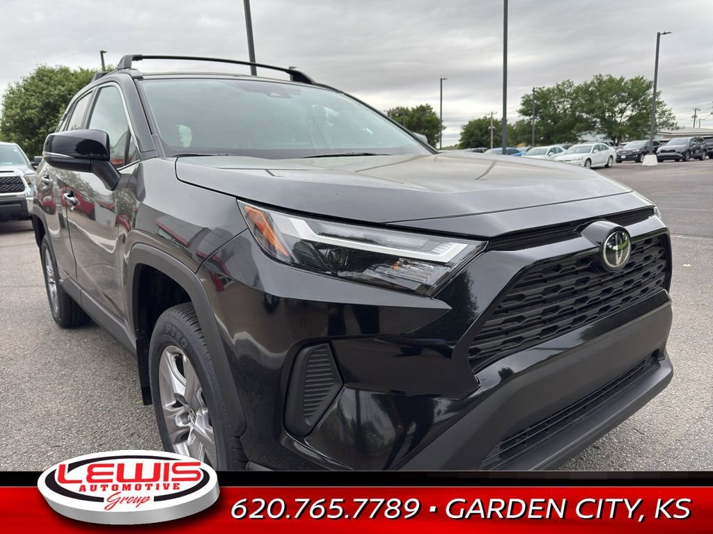 2025 Toyota RAV4 SUV 