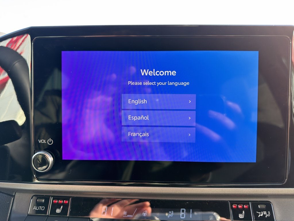2026 Toyota Camry SE - Photo 16