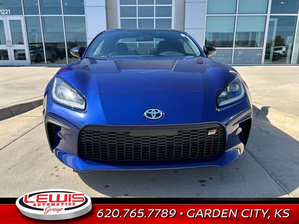 2025 Toyota GR86 Premium photo 2