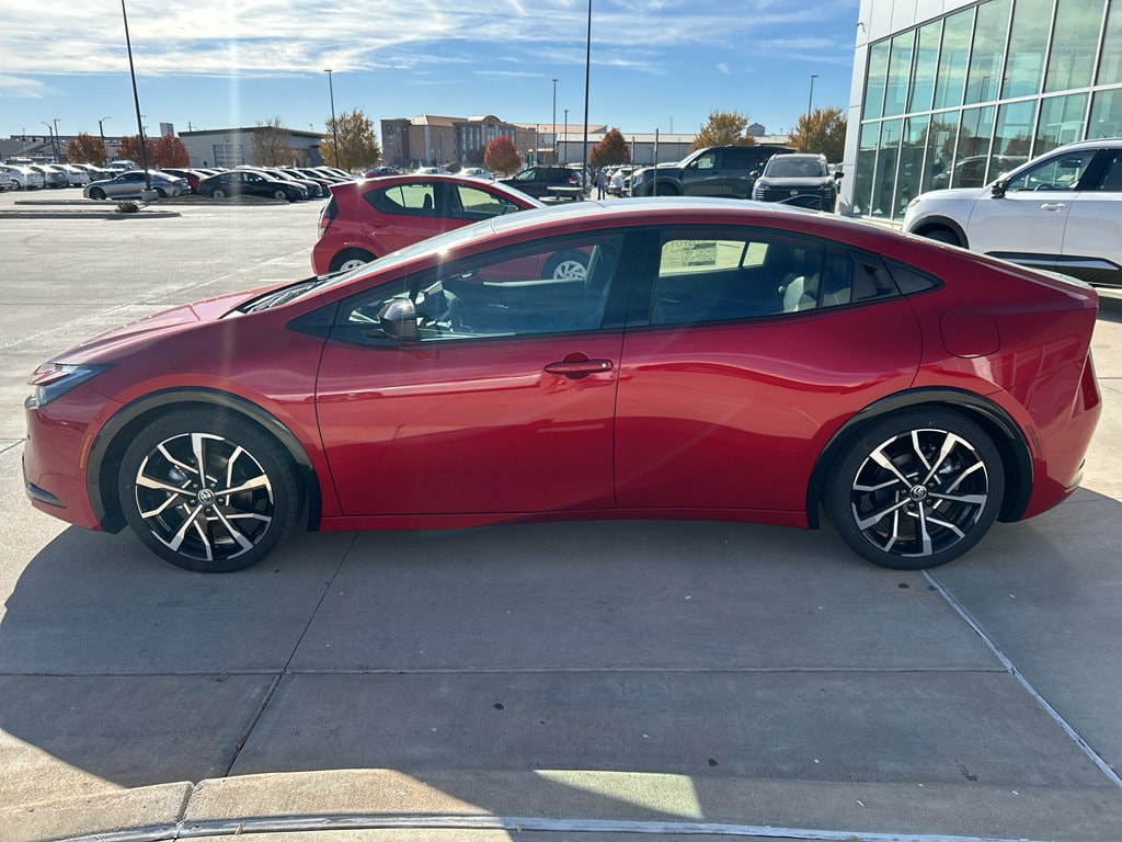 2026 Toyota Prius Plug-in Hybrid XSE Premium - Photo 24