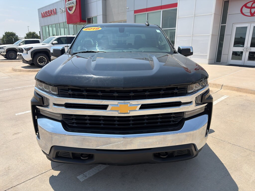 Used 2019 Chevrolet Silverado LT Truck Crew Cab