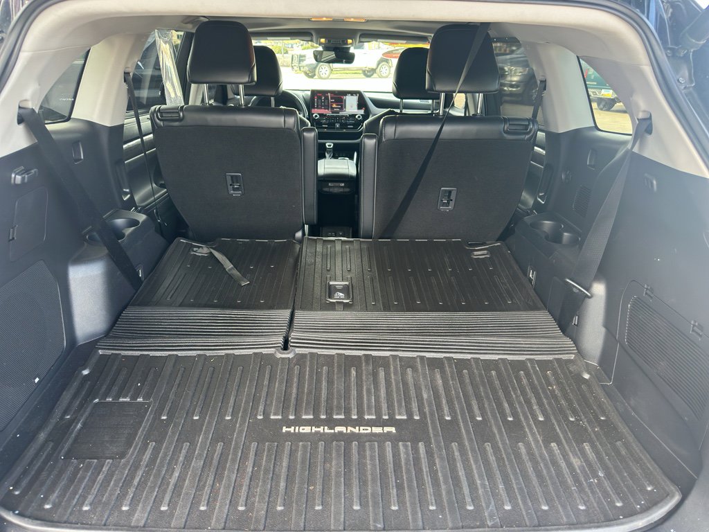 2022 Toyota Highlander Limited - Photo 11