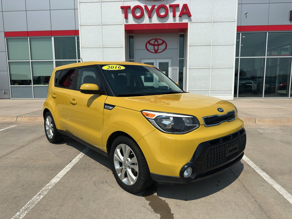 Used 2016 Kia Soul + with VIN KNDJP3A54G7275609 for sale in Garden City, KS