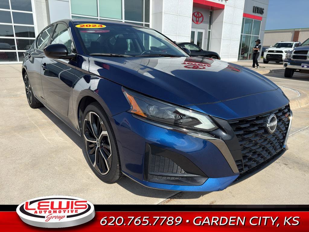 2024 Nissan Altima 2.5 SR