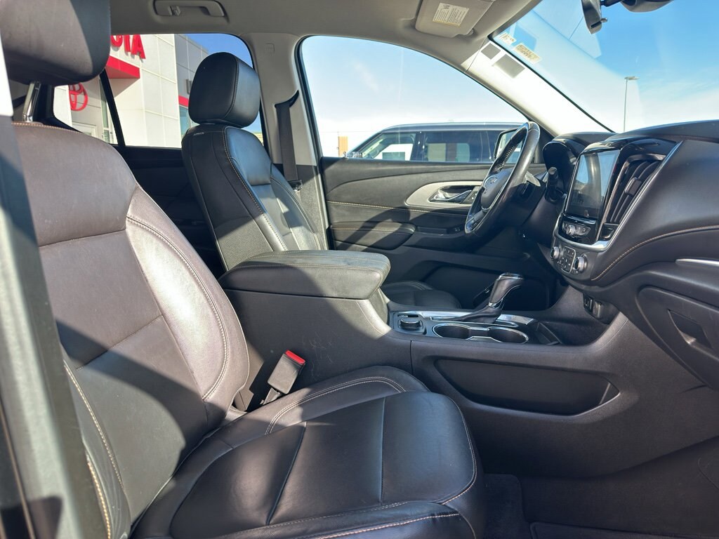 Used 2020 Chevrolet Traverse LT Leather SUV