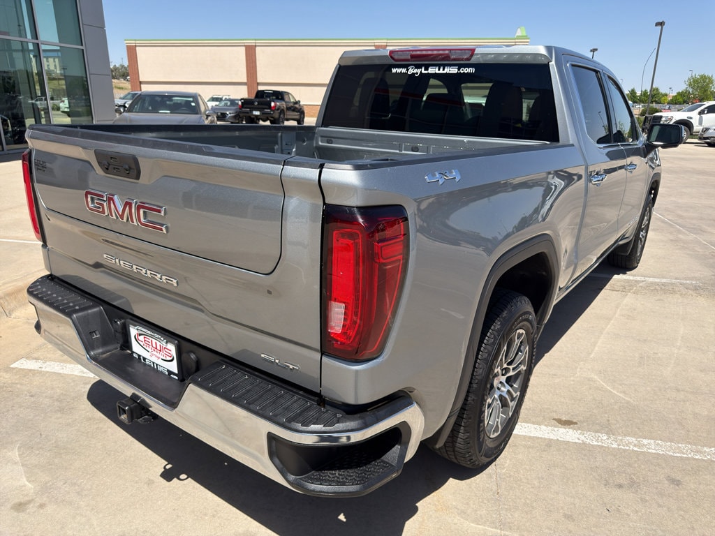 2025 GMC Sierra 1500 SLT - Photo 8
