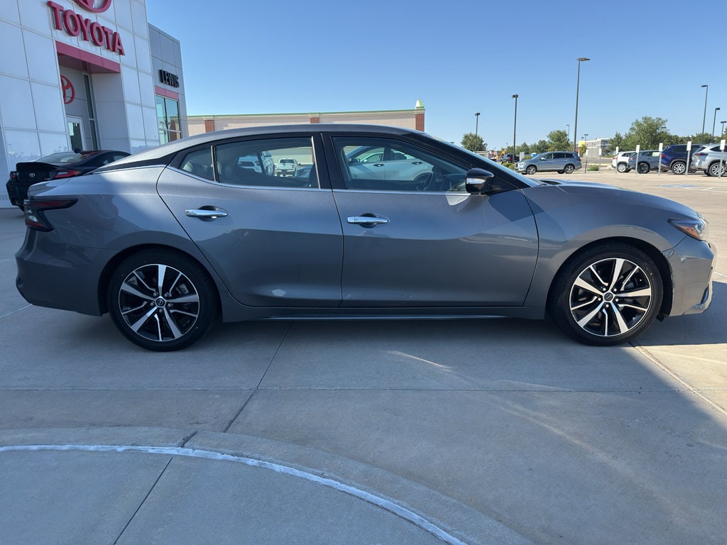 Used 2023 Nissan Maxima SV Sedan
