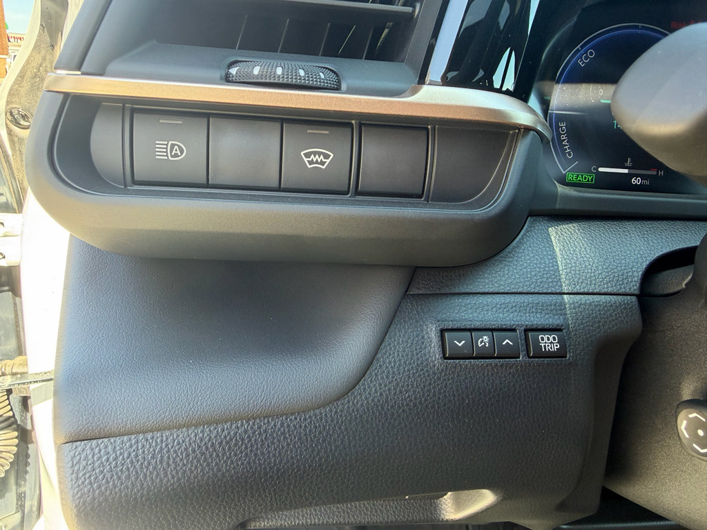 2026 Toyota Crown Platinum - Photo 17