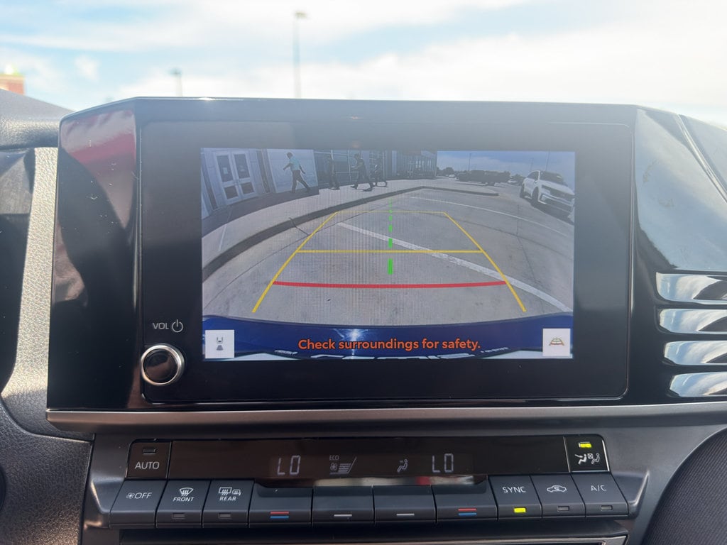 2025 Toyota Camry LE - Photo 16