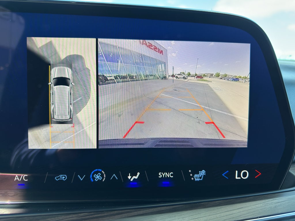 2025 Chevrolet Tahoe LT - Photo 30