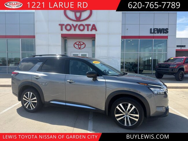 2024 Nissan Pathfinder Platinum SUV