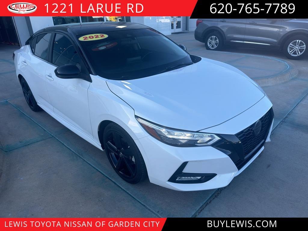 2022 Nissan Sentra SR's photo