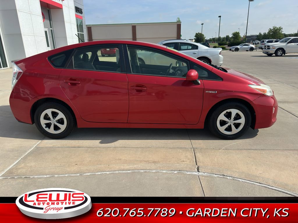Used 2015 Toyota Prius Three with VIN JTDKN3DUXF0422262 for sale in Garden City, KS
