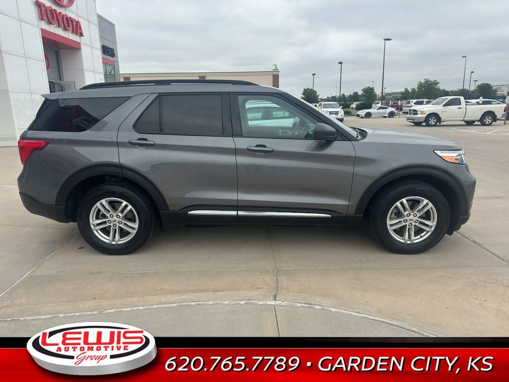 Used 2024 Ford Explorer XLT with VIN 1FMSK8DHXRGA01870 for sale in Garden City, KS