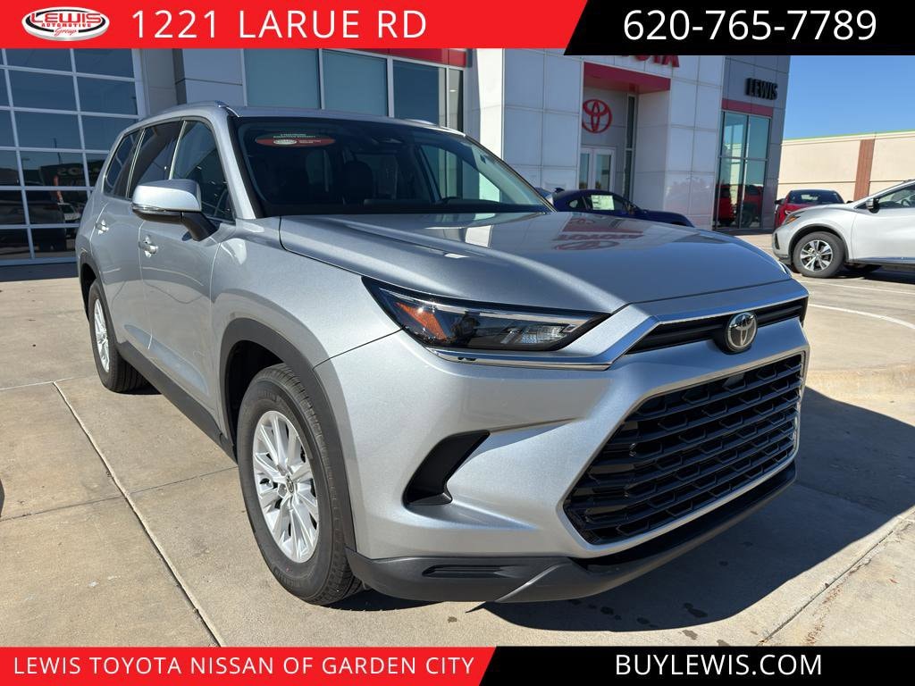 2025 Toyota Grand Highlander XLE's photo