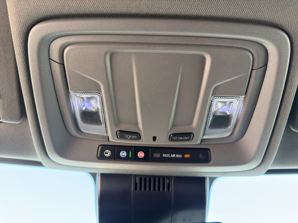 2025 GMC Sierra 1500 SLT - Photo 25