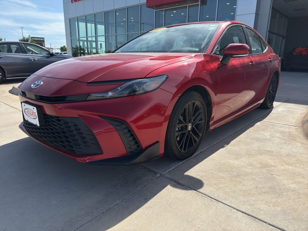 Used 2025 Toyota Camry Hybrid SE Sedan