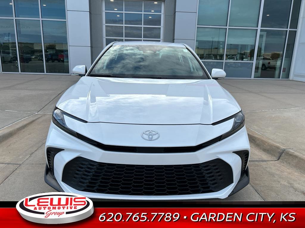 New 2026 Toyota Camry SE Sedan