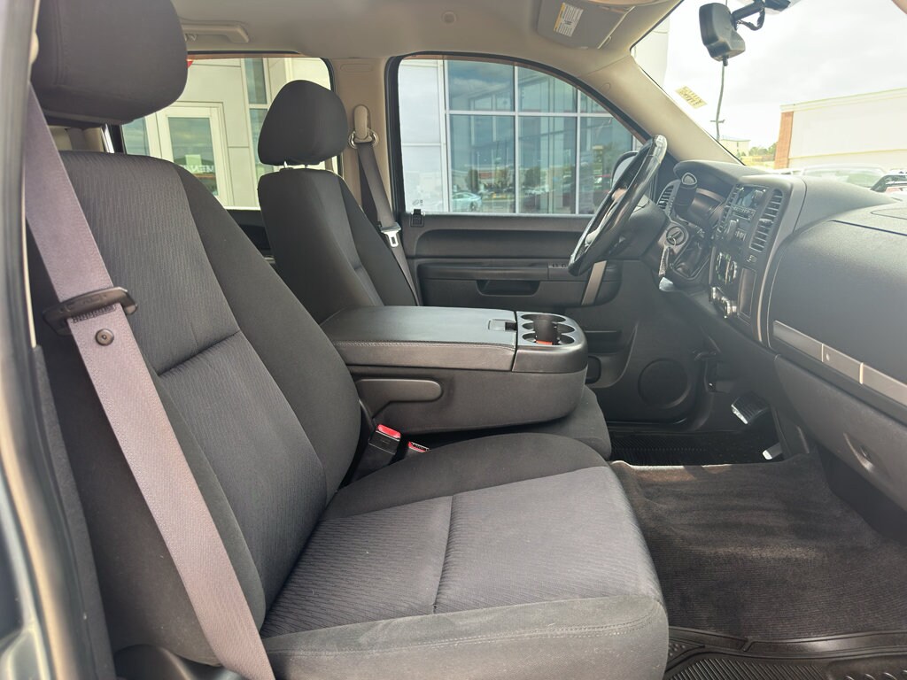 Used 2011 Chevrolet Silverado LT Truck Crew Cab