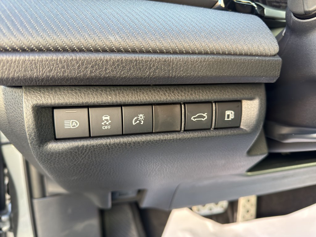 2026 Toyota Camry SE - Photo 15