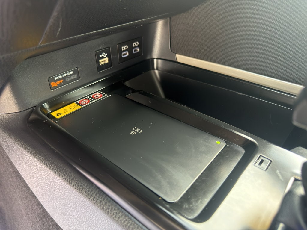2025 Toyota Camry LE - Photo 18