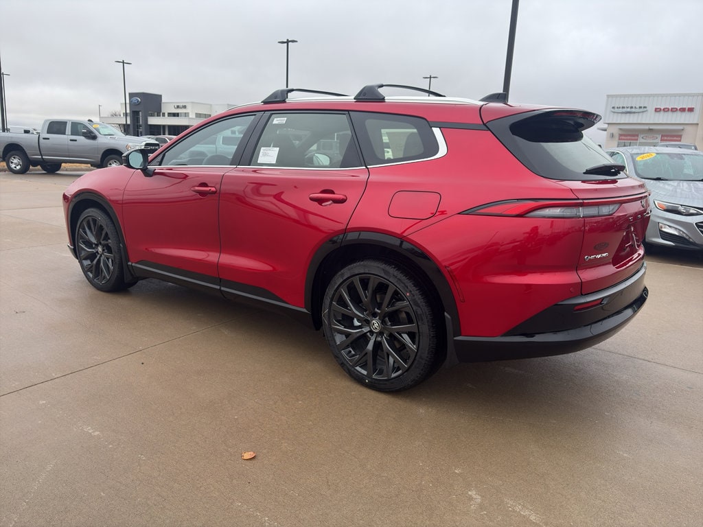 2025 Toyota Crown Signia Limited - Photo 16