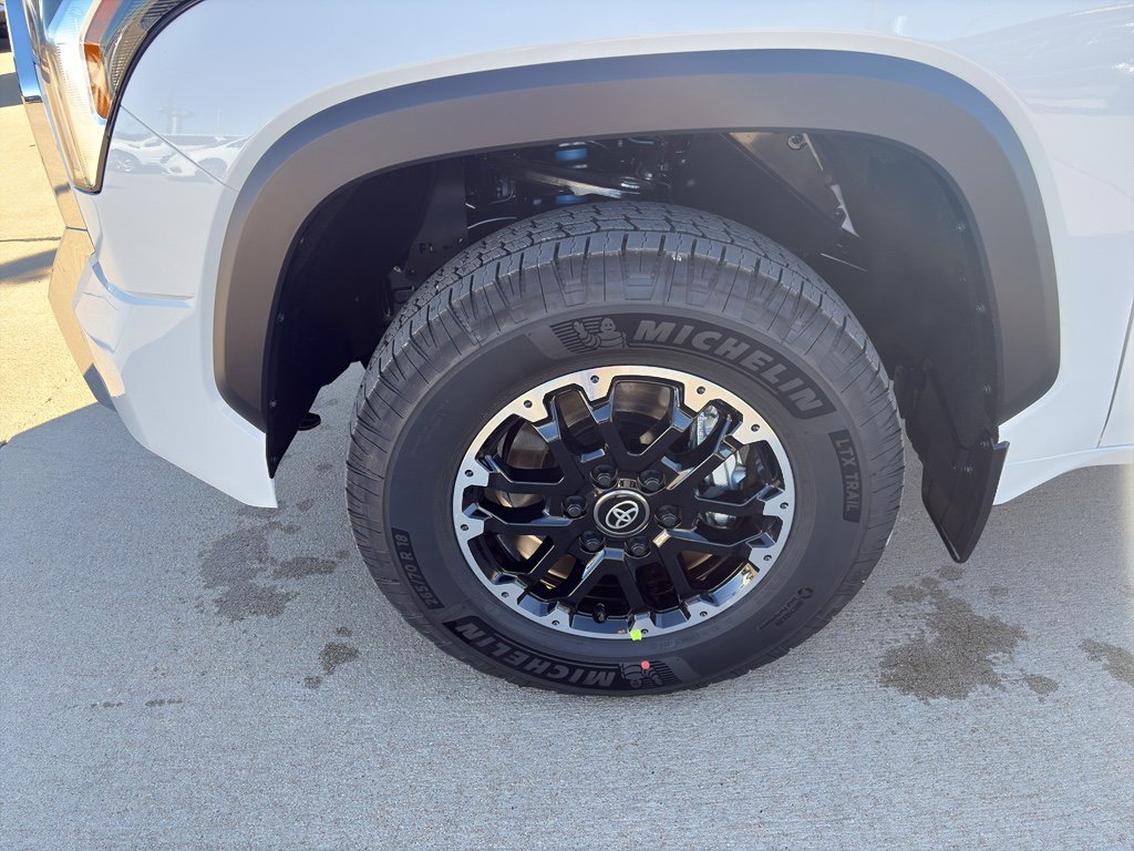 2026 Toyota Tundra SR5 - Photo 17