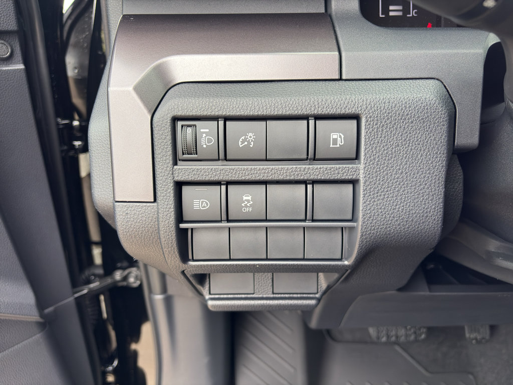2026 Toyota 4Runner SR5 - Photo 8