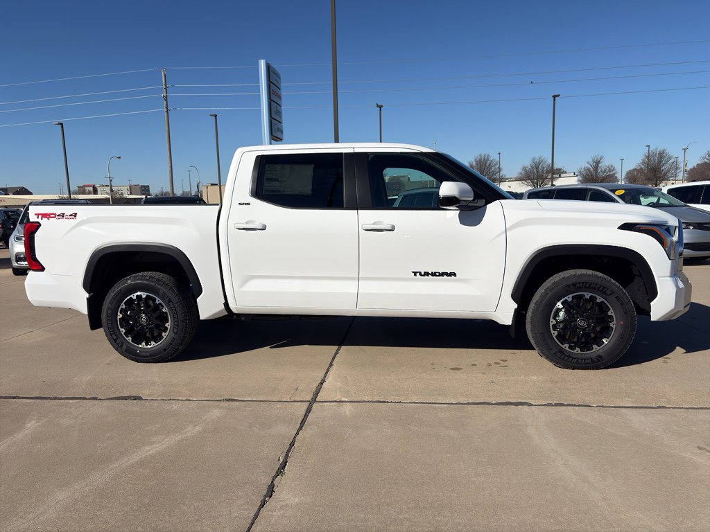 2026 Toyota Tundra SR5 - Photo 15