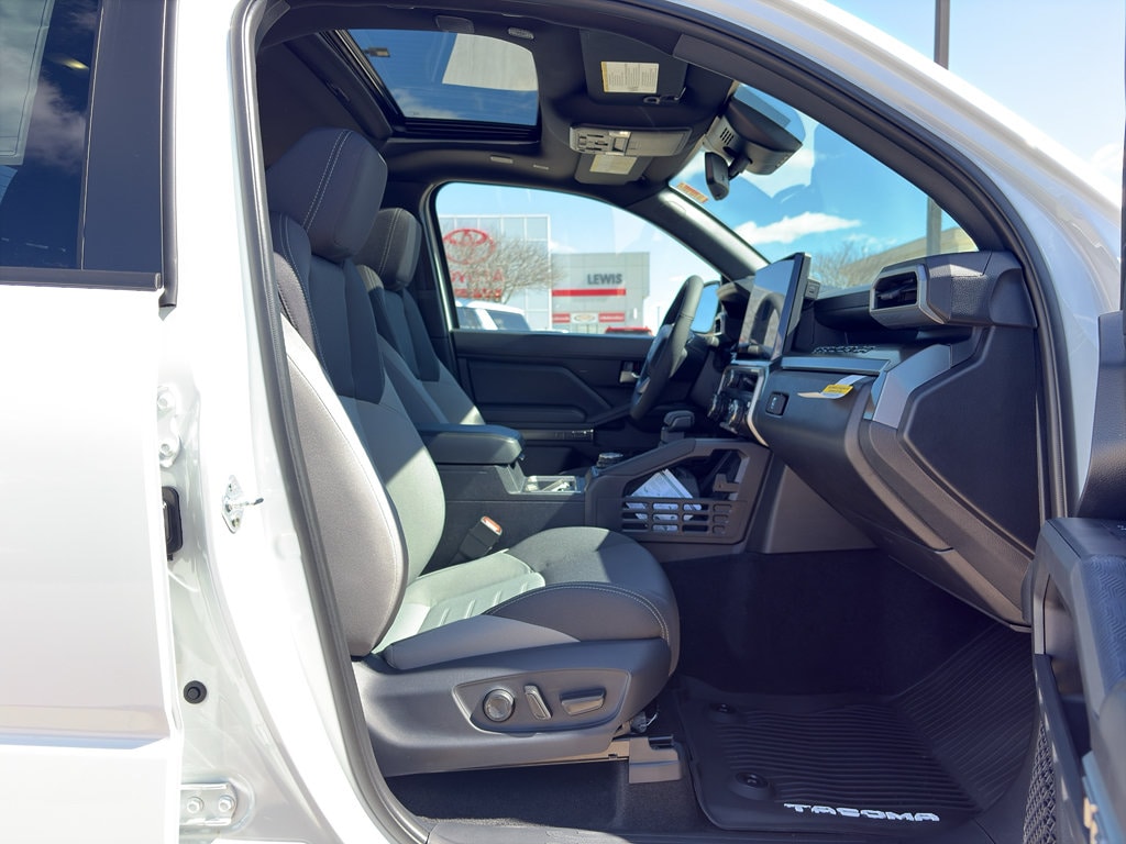 2026 Toyota Tacoma TRD Off Road - Photo 15