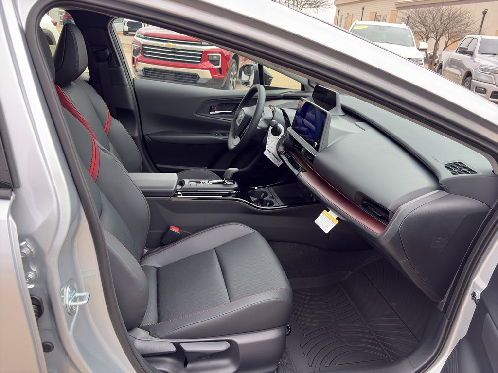 2026 Toyota Prius Plug-in Hybrid XSE Premium - Photo 15