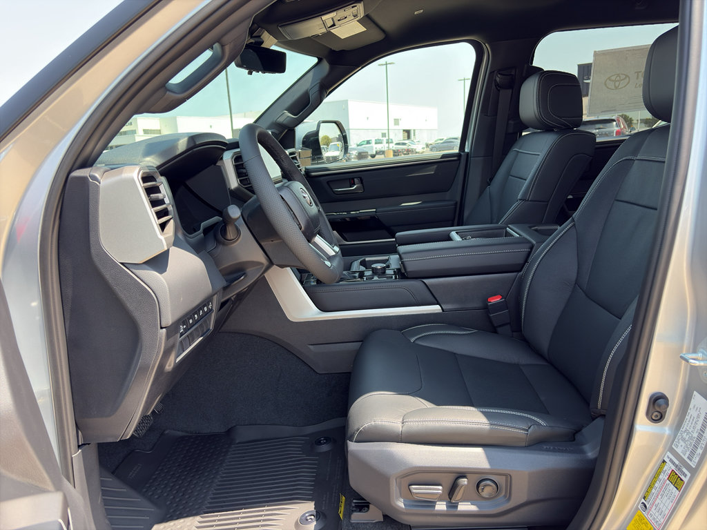 2026 Toyota Tundra Limited - Photo 8