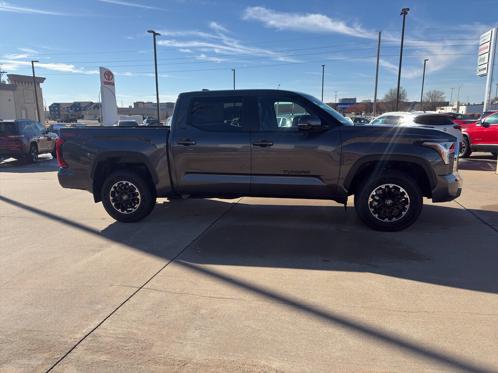 2026 Toyota Tundra SR5 - Photo 15
