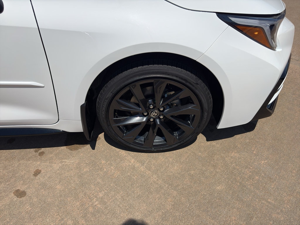 2026 Toyota Corolla SE - Photo 15
