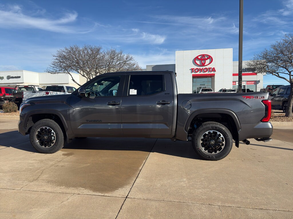 2026 Toyota Tundra SR5 - Photo 17