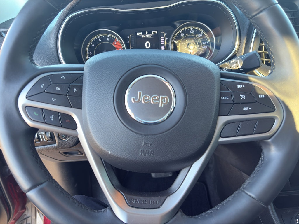 Used 2019 Jeep Cherokee Latitude Plus Sport Utility