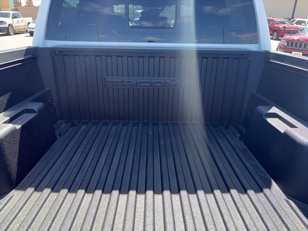 2026 Toyota Tacoma TRD Off Road - Photo 12