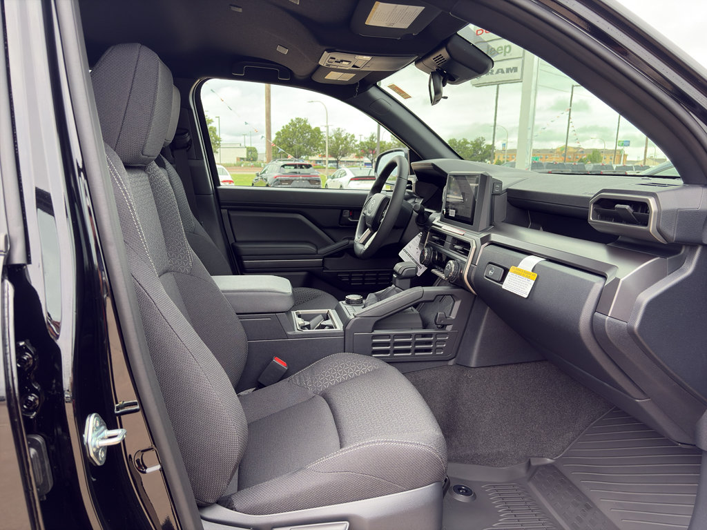 2026 Toyota 4Runner SR5 - Photo 14