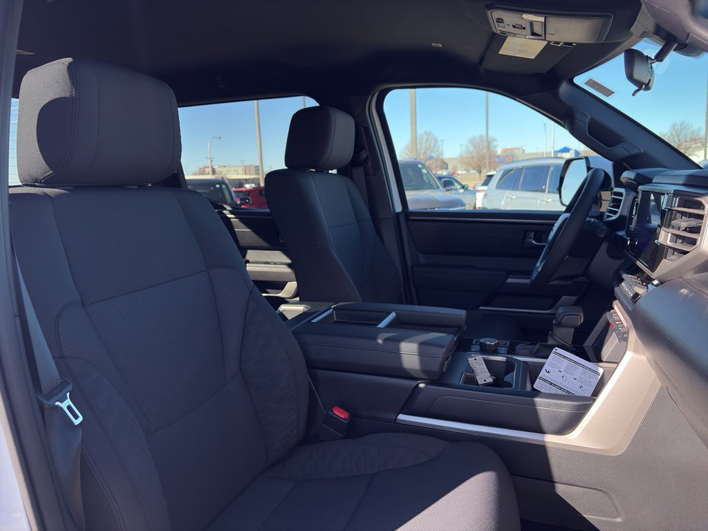 2026 Toyota Tundra SR5 - Photo 14
