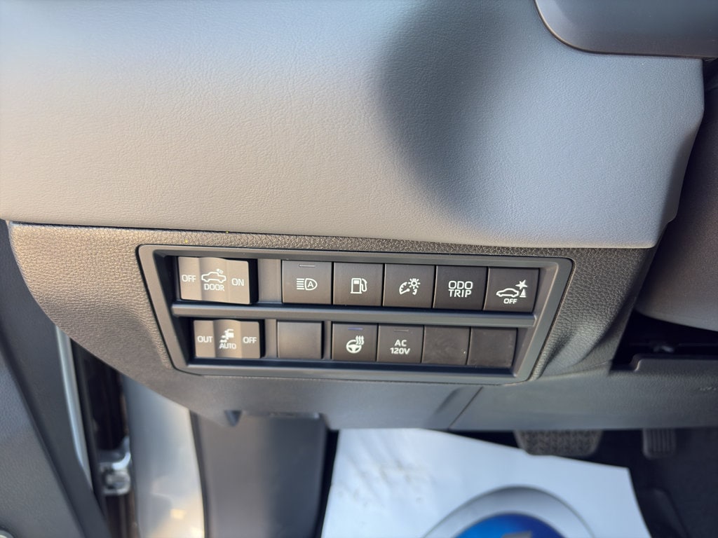 2026 Toyota Tundra Capstone - Photo 8