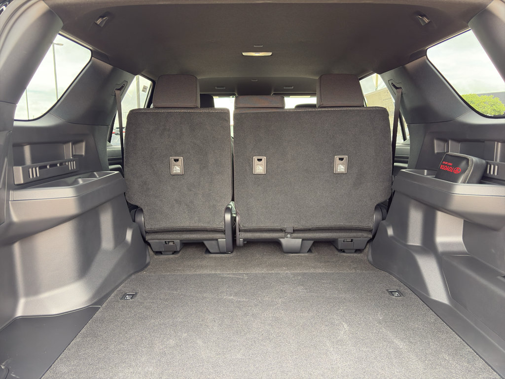2026 Toyota 4Runner SR5 - Photo 12