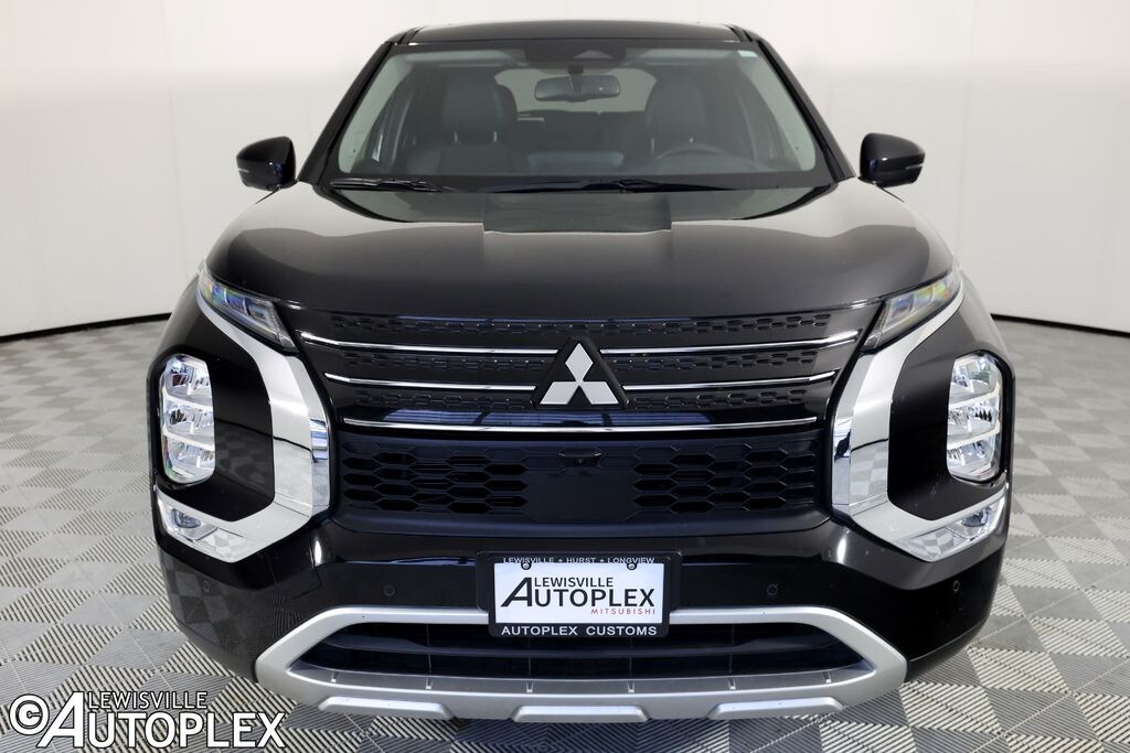 Used 2024 Mitsubishi Outlander SE SUV