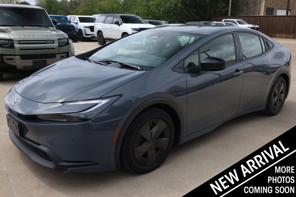 Used 2025 Toyota Prius LE Hatchback