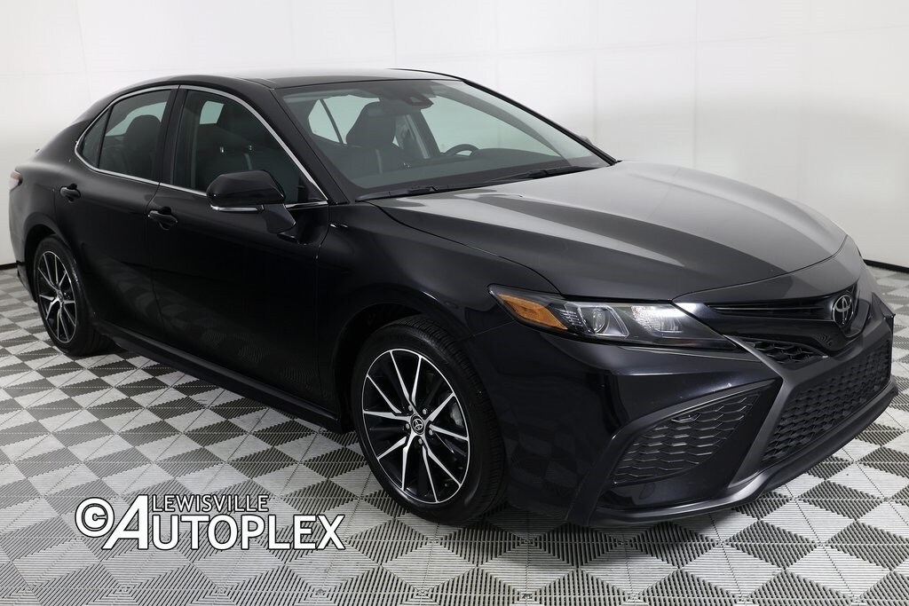 Used 2024 Toyota Camry SE Sedan