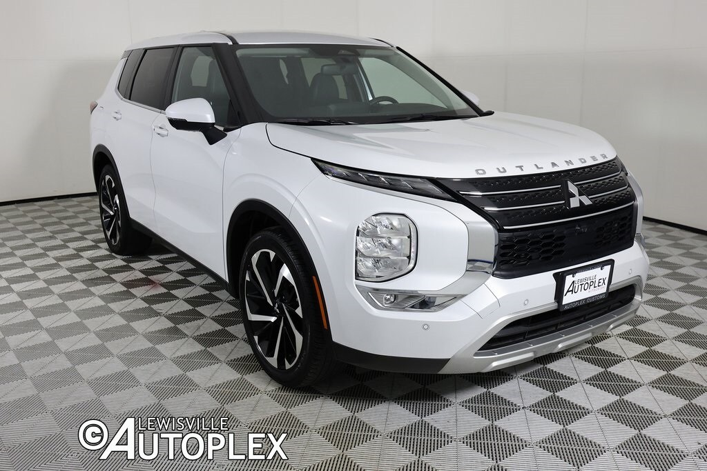Used 2024 Mitsubishi Outlander SE SUV