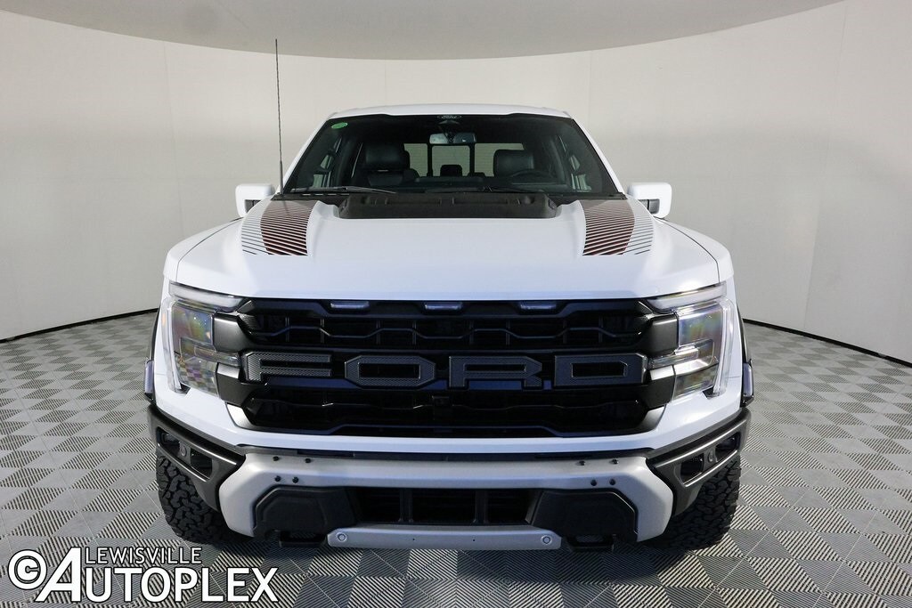 2025 Ford F-150 Raptor photo 2